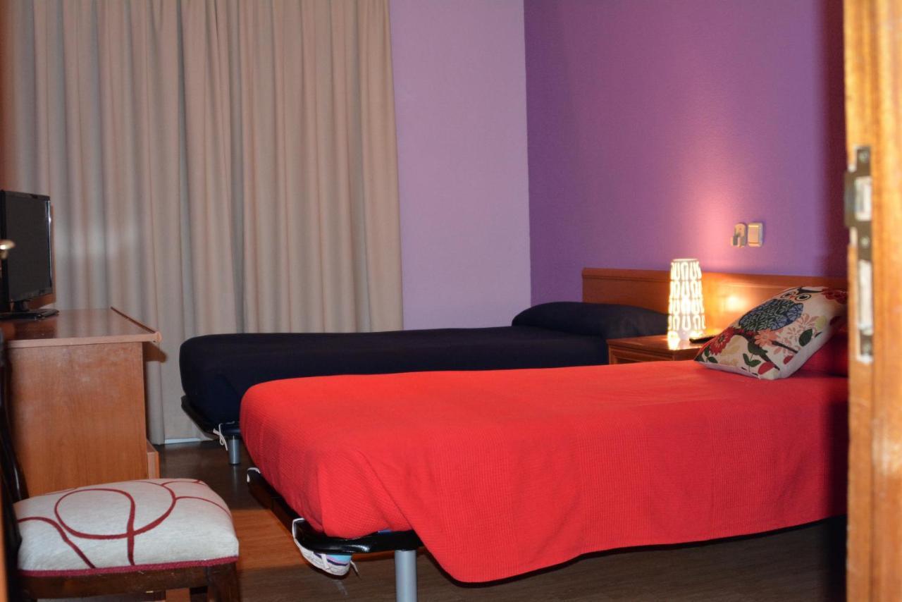 Hostal Gastrobar Carmelo Villarejo de Salvanés 외부 사진