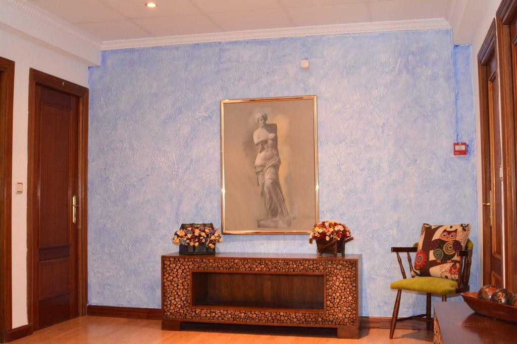Hostal Gastrobar Carmelo Villarejo de Salvanés 외부 사진